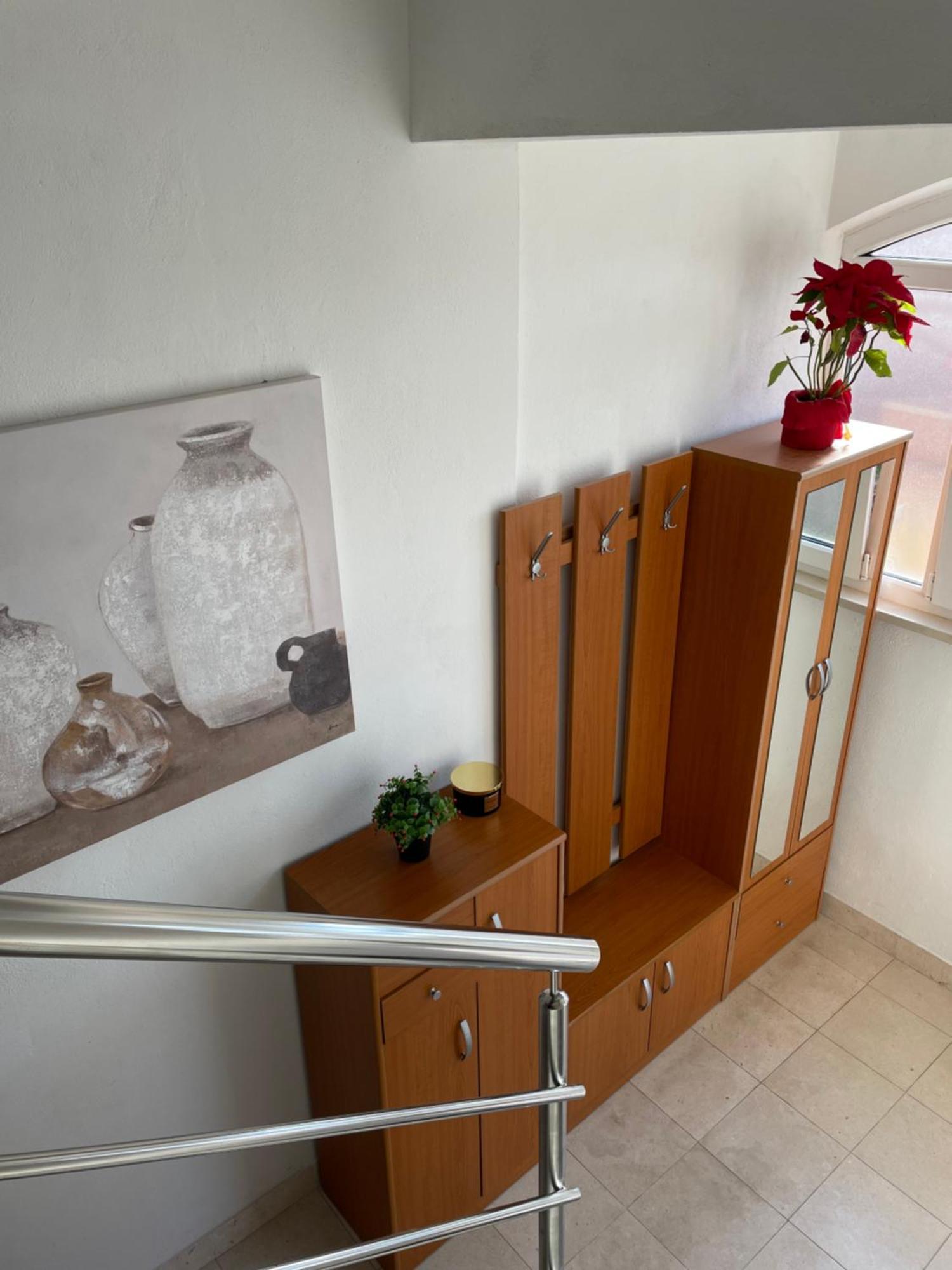Comfortable Apartment Near The Sea Trogir Exteriör bild