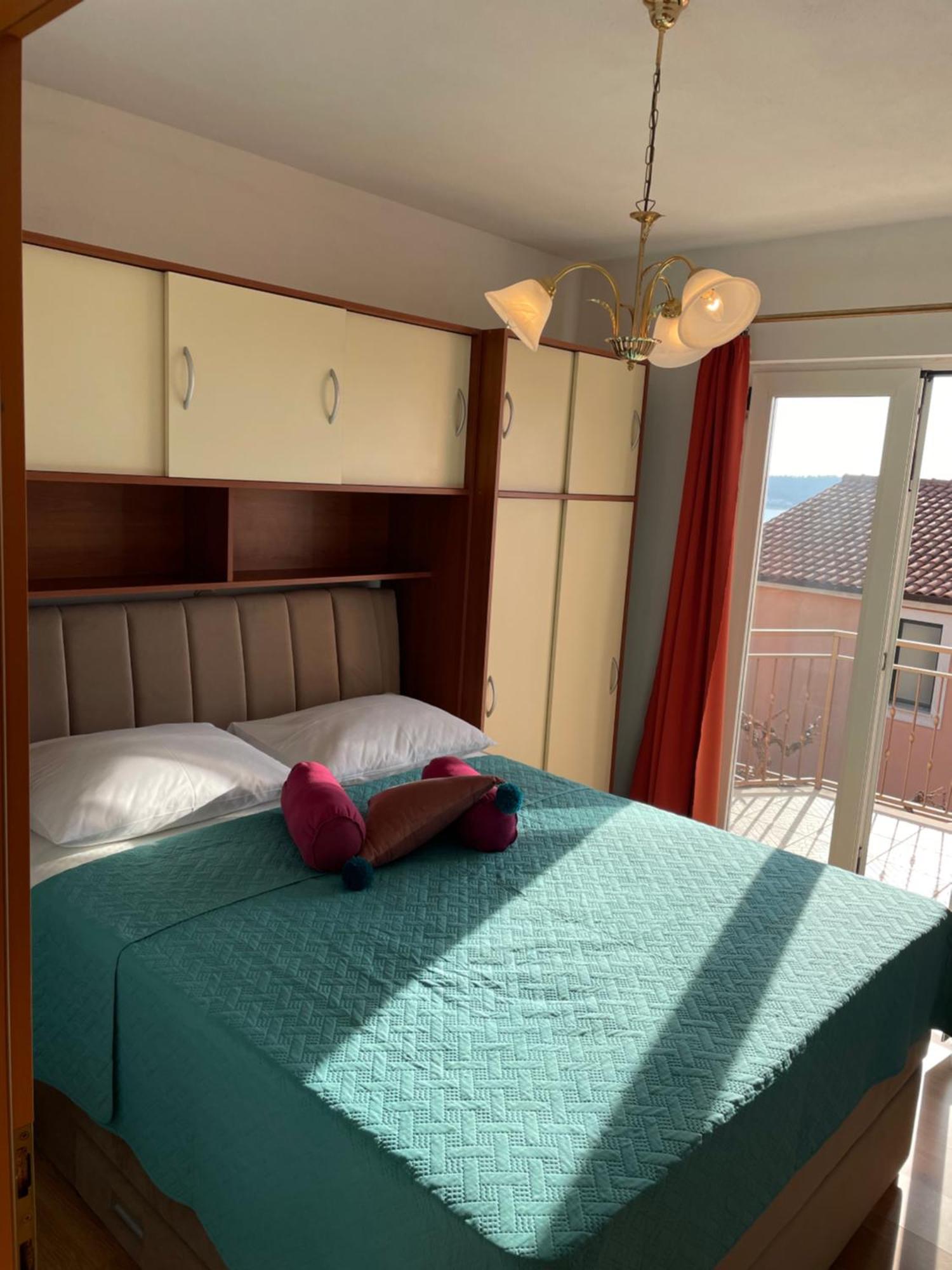 Comfortable Apartment Near The Sea Trogir Exteriör bild
