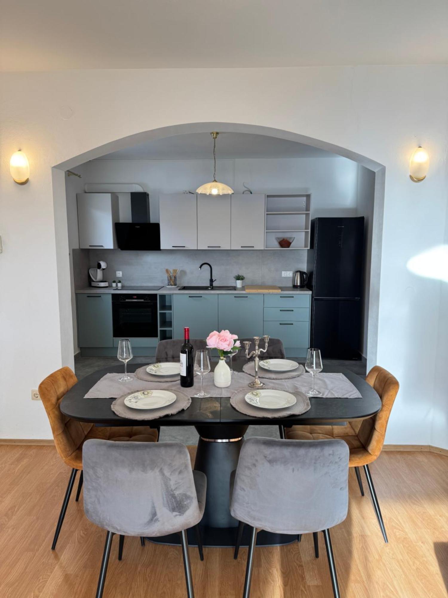Comfortable Apartment Near The Sea Trogir Exteriör bild