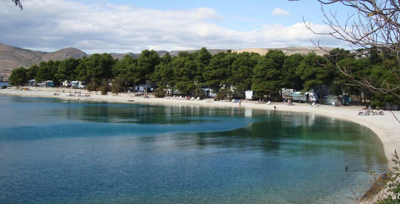 Comfortable Apartment Near The Sea Trogir Exteriör bild